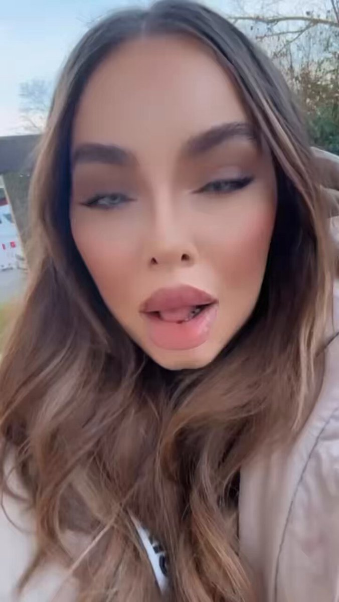 Wie kannst du nicht? Also befolg die Anweisung du Opfer 💋💸💝! #findom #femdom #cashandgo #sklave #zahlschwein #geldsklave #geldherrin #zahlsklave #zahltrottel #paypig #mondydom #dom #russiandom #betaloser #beta #melkung #luxusherrin #herrinen #paypalfick #abdrücken #loser