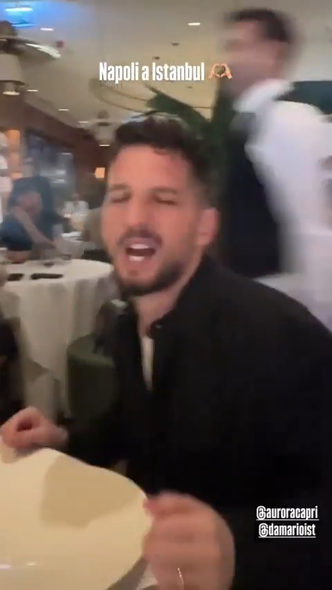 🎶 Mertens ailesi. 💛❤️