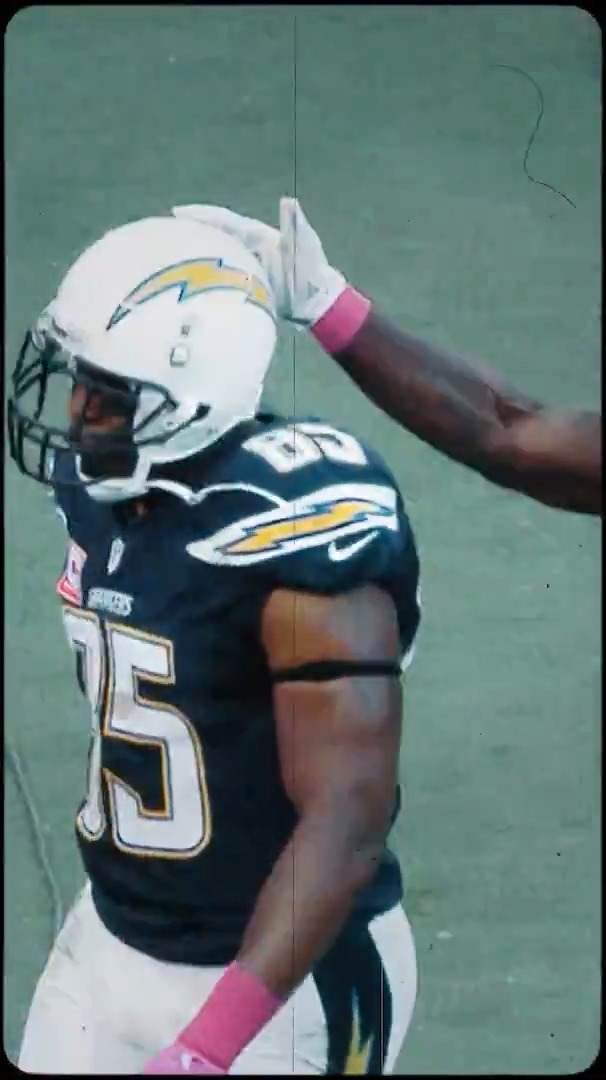 Antonio Gates can now call himself a Hall of Famer 👏⚡️