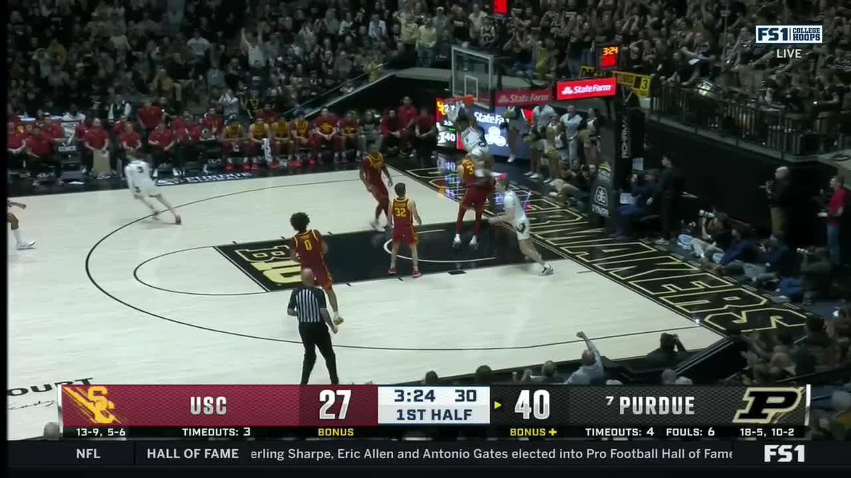 "FLYING HIGH AND THROWING IT DOWN!" 🗣️ Myles Colvin came out of nowhere 😲 Purdue Men's Basketball #B1GMBBall on FS1 📺