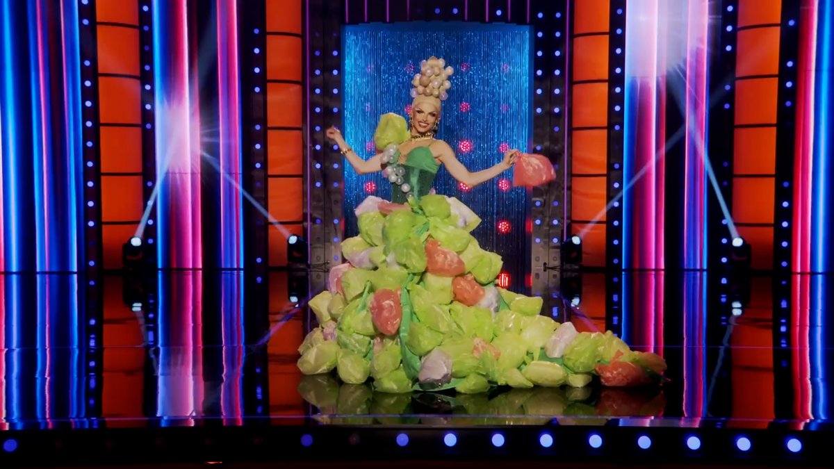 Category Is: Sea Sickening Eleganza! 👠 Which lewk had you gagging? 👇 #DragRace