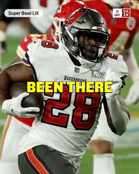 "I'm a big Call of Duty guy" Leonard Fournette spent his Super Bowl week on the sticks with Meek Mill 👀🏆 7⃣ Leonard Fournette MeekMill 📺 Watch the #SuperBowl Feb 9 on NFL Game Pass on DAZN