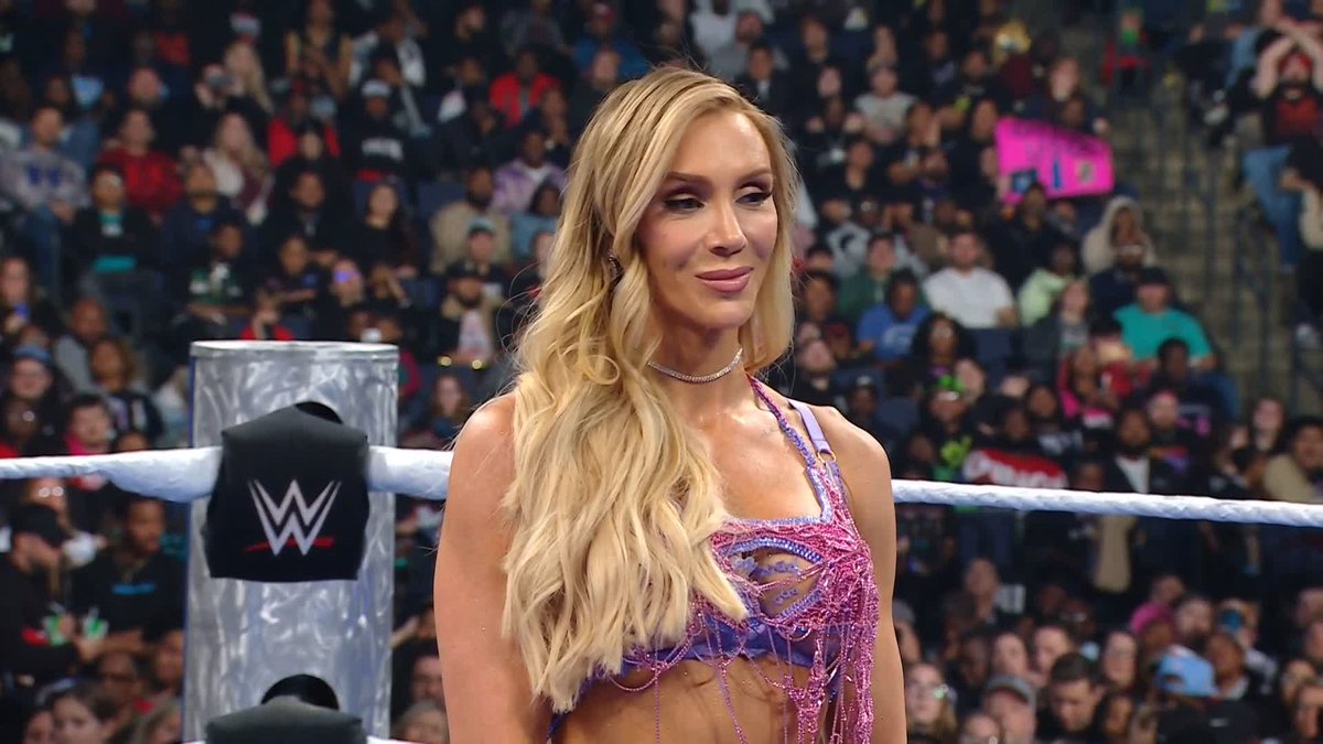 😳😳😳 Tiffany Stratton wants to face Charlotte Flair at #WrestleMania... 👀 #SmackDown