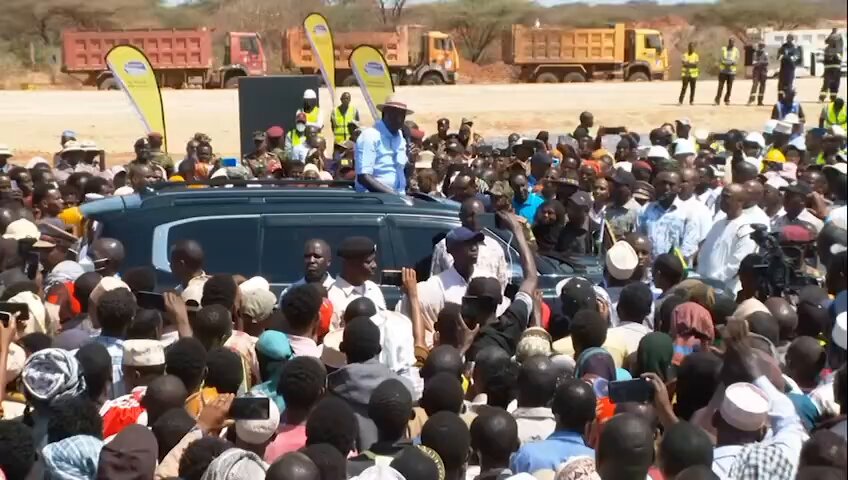 This is the RAW video of President William Ruto at Isiolo. There are no noises. It is sad that some mainstream media were posting a FAKE video. This year,we shall win the FAKE news war.