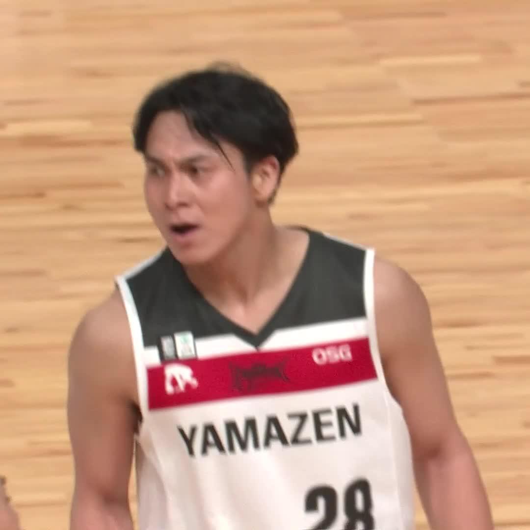 今日は2月8日！ 「津屋の日」に輝く津屋一球👌 津屋一球 三遠ネオフェニックス🐤🔥SAN-EN NEOPHOENIX #Bリーグ #りそなグループ