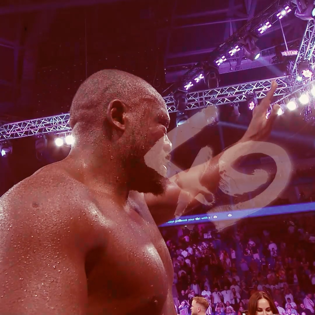 I love this heavyweight game so much. After all the ups and downs I'm back for fight 49. Let's bite on the gumshield, chuck the kitchen sink and rock and roll. Retirement is for pussies 🥊 #warchisora