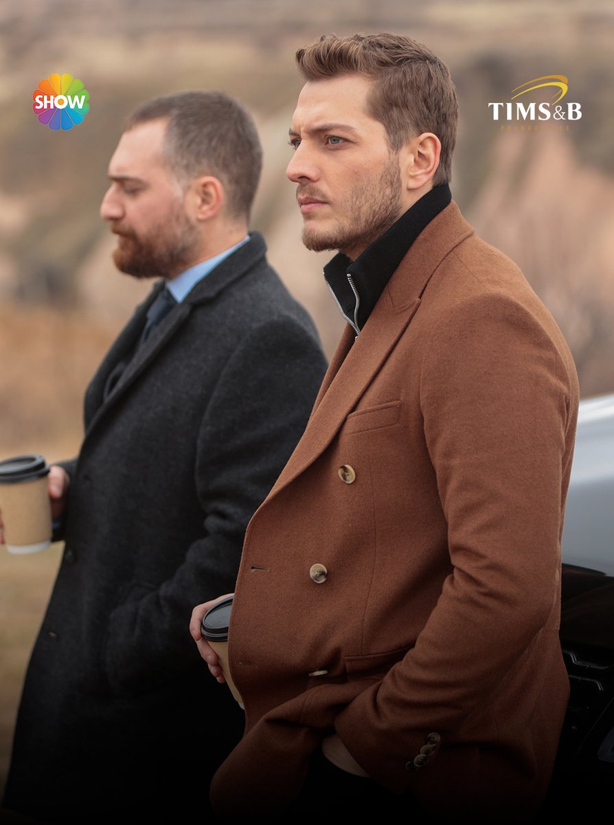 Böyle olduğun arkadaşına gönder. 👇 #SiyahKalp yeni bölümüyle Perşembe 20.00’de @showtv’de 🖤 TIMS&B Productions