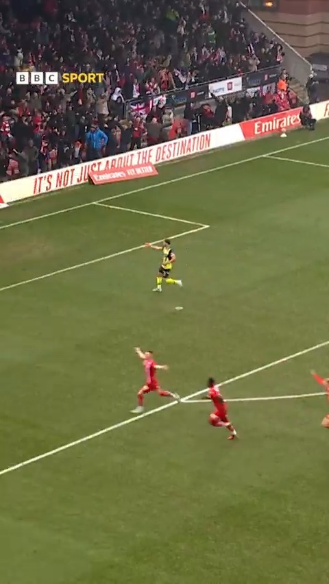 Leyton Orient's MAGIC moment 💫💫💫