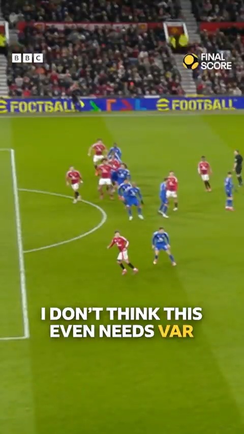"I don't think this even needs VAR to get this right." Do you agree with Fara Williams and Dion Dublin here? #FACup