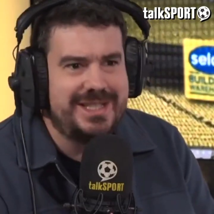 ๐คฆโโ๏ธ "It's a ridiculous thing to say." ๐ค "He's not managing Celtic anymore?" ๐ "Pochettino is a better manager than Postecoglou!" Alex Crook insists #THFC Daniel Levy should sack Ange Postecoglou!