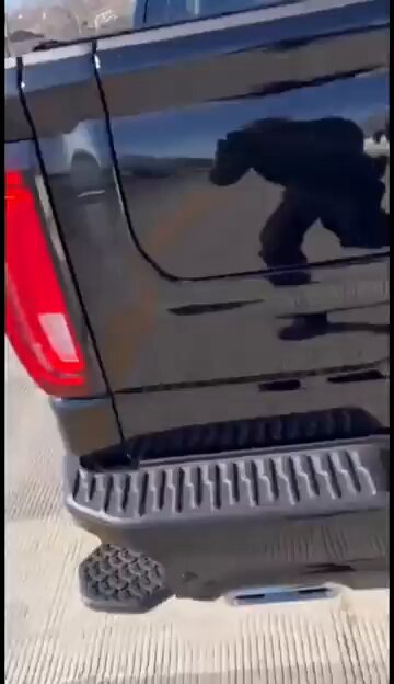 Nazi freaking out at Cincinnati hate event because this badass wasn’t scared of them
