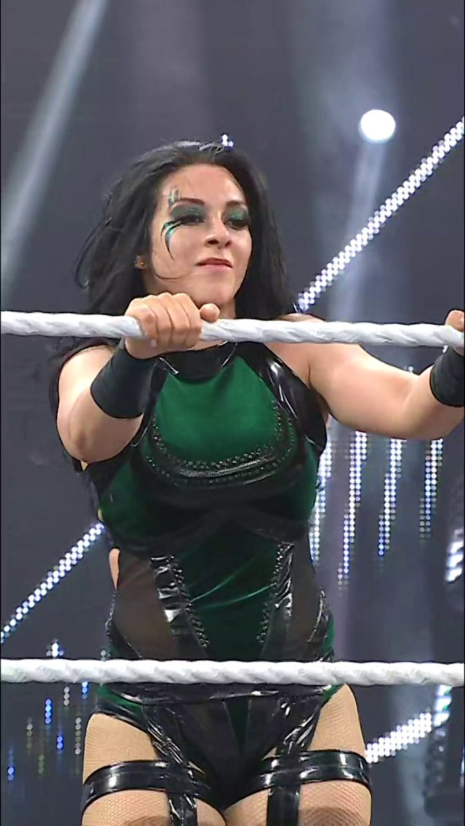 .Stephanie Vaquer showed off her best ♛Rey Mysterio❔ impression 🙌 👊 #WWENXT
