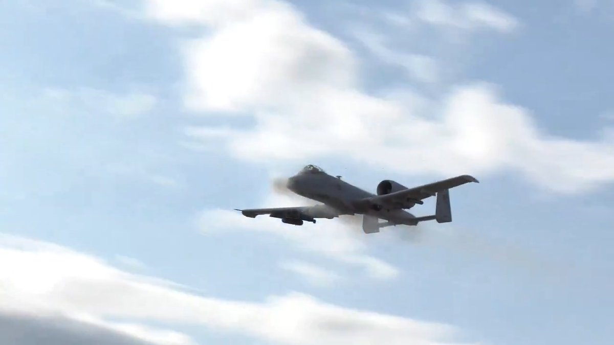 Hole-E, CRAP. Coming to a drug cartel near you (well, hopefully not near you). 👀 A-10's dropping bombs and spitting out bullets and Maverick missiles at the Nevada test range a few years back. brrrrrt 🤘
