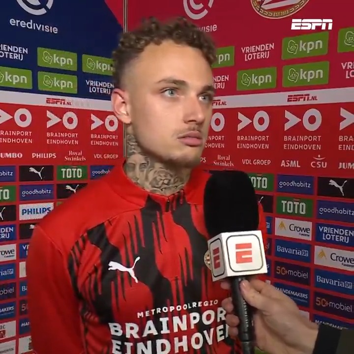 Noa Lang haalt vernietigend uit naar PSV-fans: "Blijkbaar werken deze fans zo. Wij verdienen meer krediet." 🤨 #psvwil