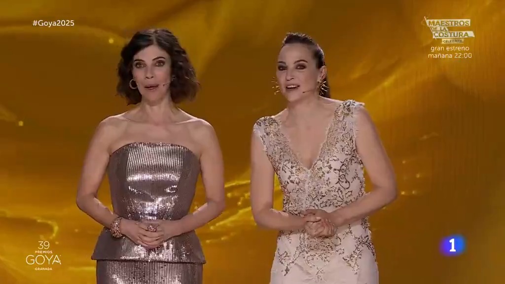 🙌🏻 ¡Bienvenidos a los Goya! 🎥 Nuestras presentadoras, Maribel Verdú y Leonor Watling nos dan la bienvenida a la gran gala del cine español. #Goya2025