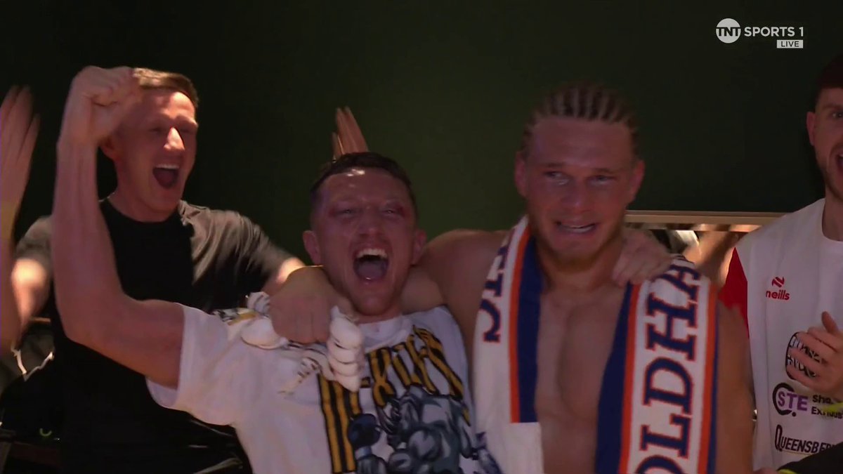 Emotional scenes as Manchester’s own zak miller and Jack Rafferty celebrate their hard-fought wins 🏆👏 #ChisoraWallin | LIVE on TNT Sports &amp; discovery+ UK
