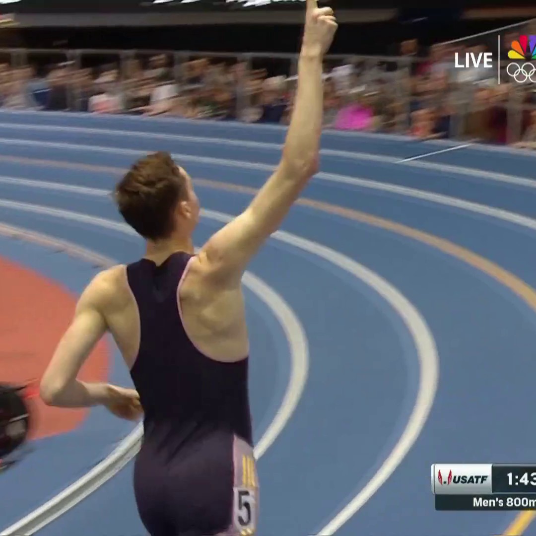 ๐บ๐ธJosh Hoey 1:43.90 indoor 800m NATIONAL RECORD! Bryce Hoppel 1:44.19 in second ๐