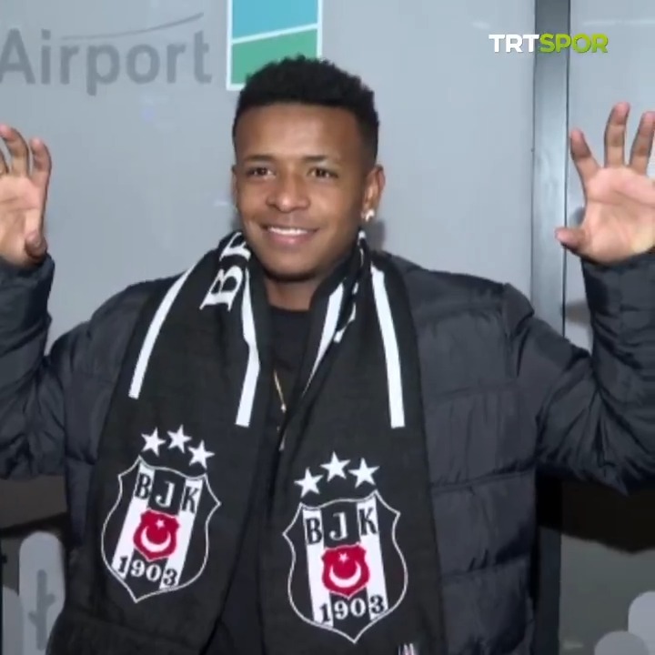 🦅 Beşiktaş'ın yeni transferi Keny Arroyo'dan ilk kartal pençesi.