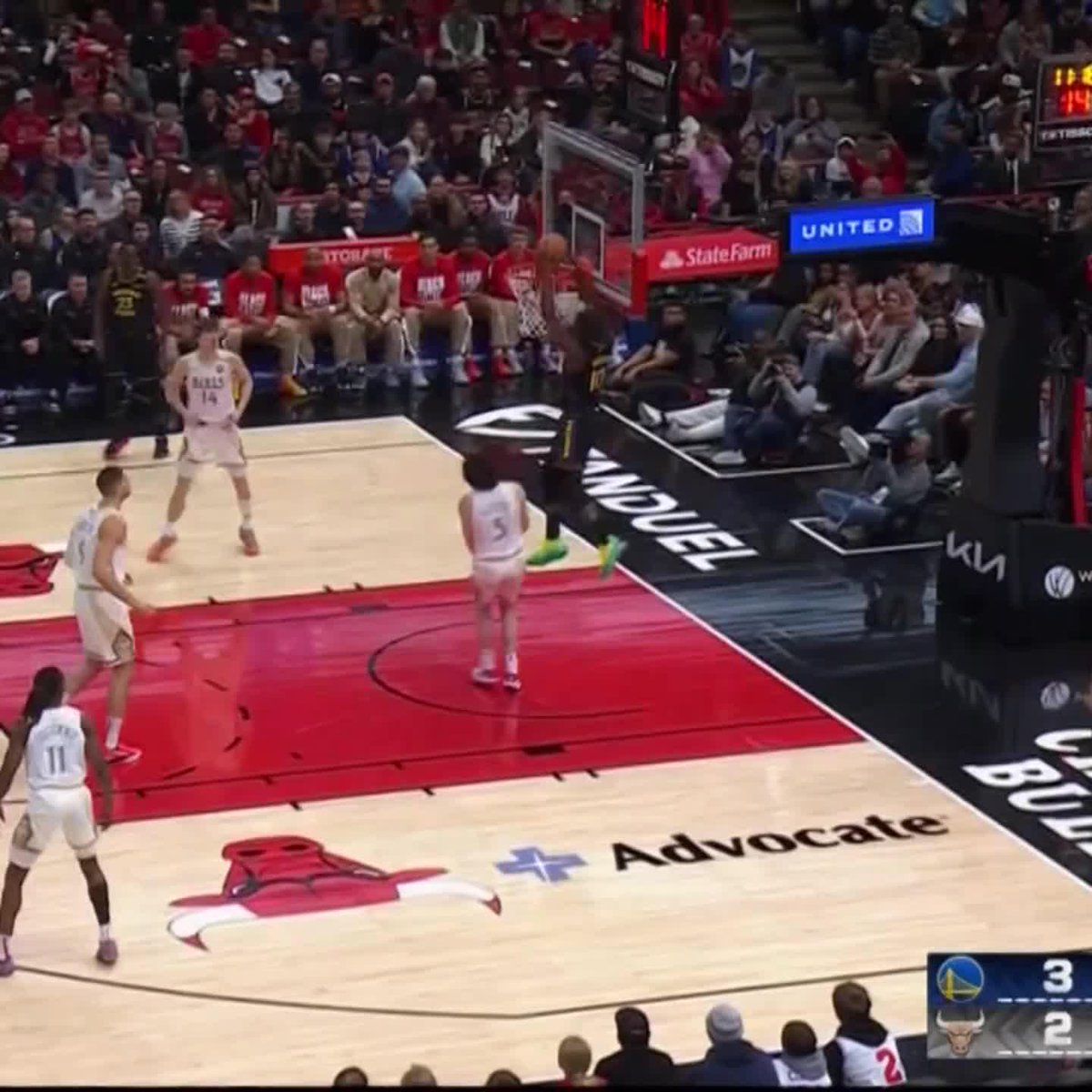 JIMMY BUTLER'S FIRST BUCKET AS A WARRIOR 🔥