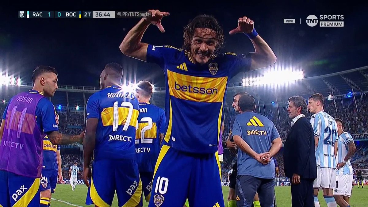 📺🇺🇾 Edinson Cavani RECLAMANDO EL PENAL A LA CÁMARA en el Racing-Boca.