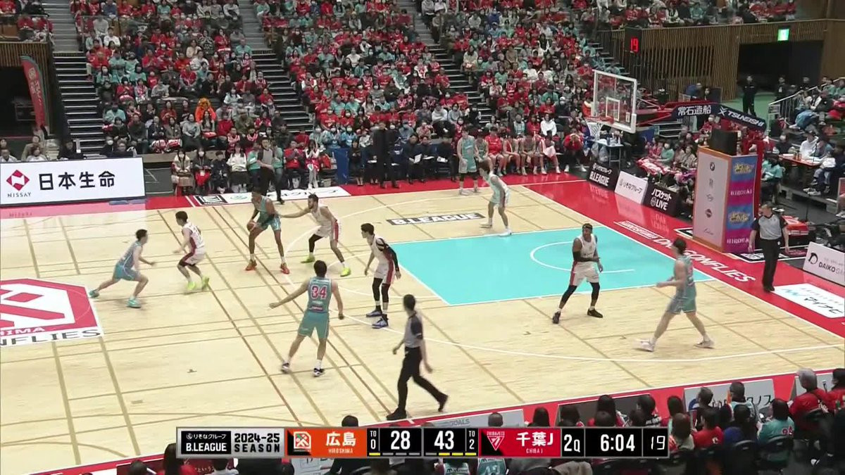 りそなグループ B.LEAGUE 2024-25 B1リーグ戦 第21節 GAME2vs.広島 2Q #22 トビンが最後までボールを追い続けスティールに成功。#34 スミスが走り、ダンクで得点に繋げる🔥🔥🔥 配信はこちらから▼ #千葉ジェッツ #トビンマーカス海舟 #クリストファー・スミス