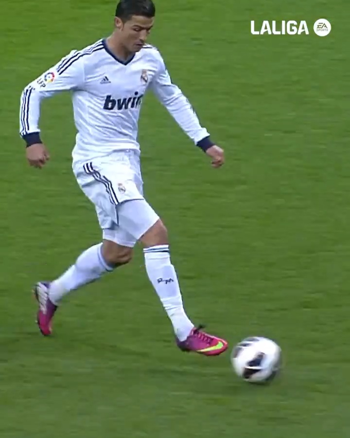 💫 Depredador. 🎯 Se cumplen 12 años de este hat-trick de Cristiano Ronaldo. #LALIGAEASPORTS | Real Madrid C.F.