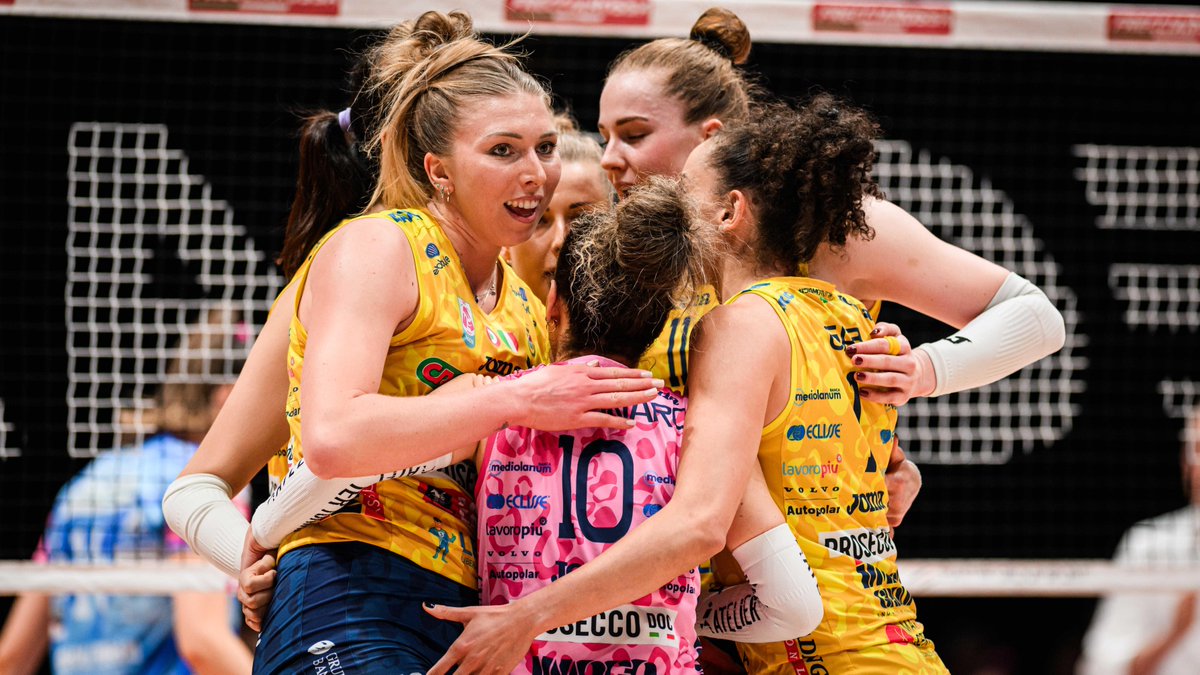 🔥 COPPA ITALIA 🇮🇹: CONEGLIANO 3-0 NOVARA Conegliano dominated Novara in straight sets to reach yet another final, where they will face Milano this Sunday at 2:20pm GMT. Check out the match's best moments. 📺 Watch it on VBTV: 🏐 #Volleyball #Pallavolo