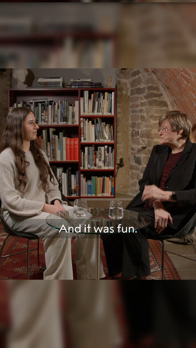 "People considered me unsuccessful." Katalin Karikó met with biomedicine student Emanuelle Tavares to talk about life and science. Our medicine laureate explains that, despite being terminated from her position, she felt successful as she was always learning in her lab. Watch the full conversation: #WomeninScience