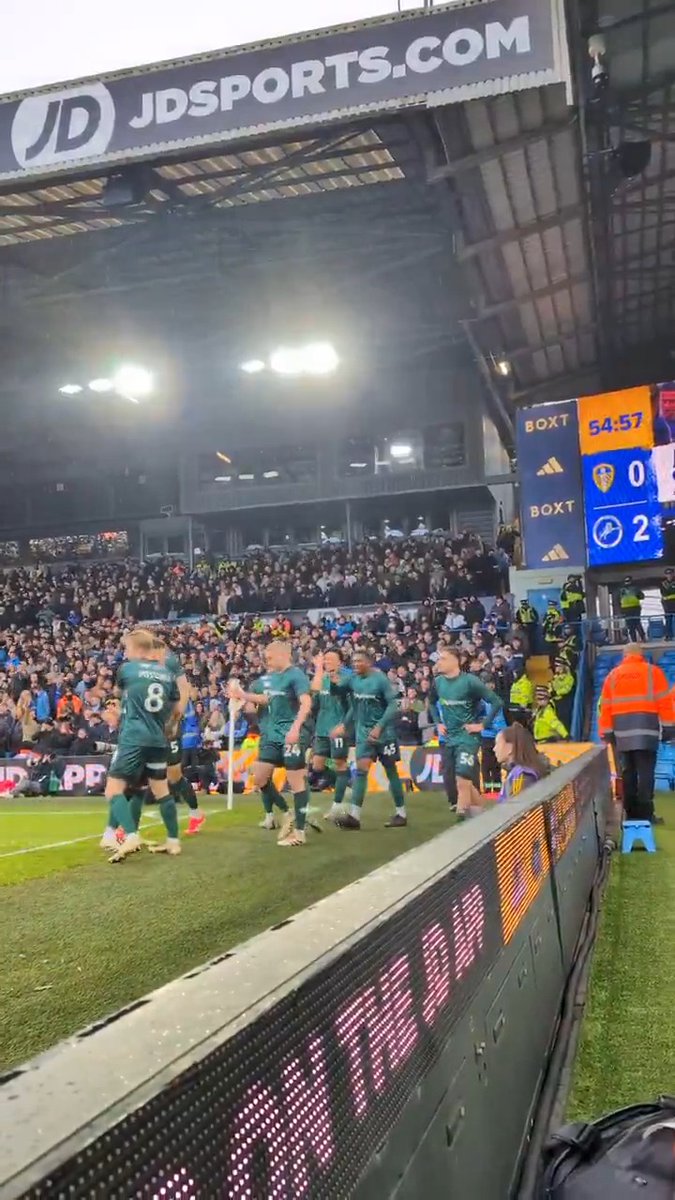 😮‍💨 Celebrating in front of the fans! #Millwall