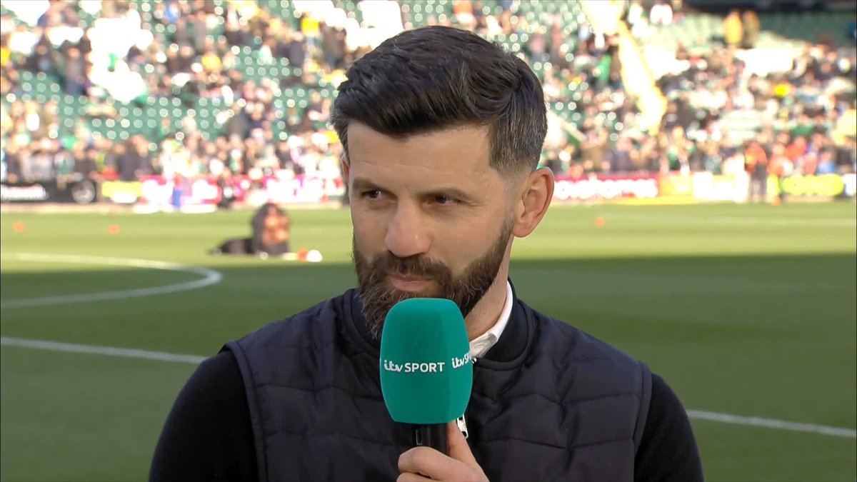 🗣️ "If you come to a foreign country and don't speak the language... Football helps you." 🗣️ "There is no reference to your refugee status. It's the beauty of the game." Miron Muslic on his incredible story from Bosnian refugee to Plymouth manager #FACup | Plymouth Argyle FC