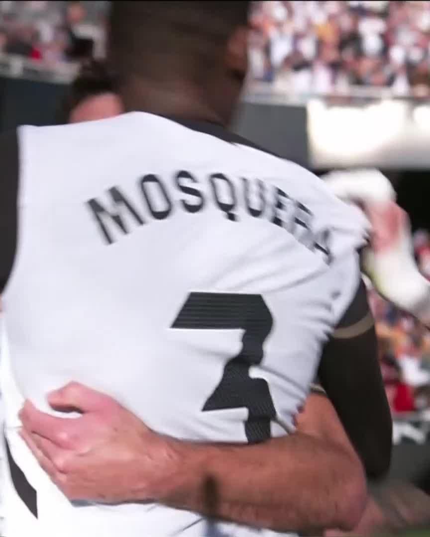 Primer gol de Cristhian Mosquera (20) con el Valencia y de su carrera. ⚽️🦇👏 Ha bajado un poco el nivel respecto al año pasado (acorde a como está el Valencia este año), pero sigue teniendo un potencial inmenso. 20 años y casi 70 partidos en Primera ya.