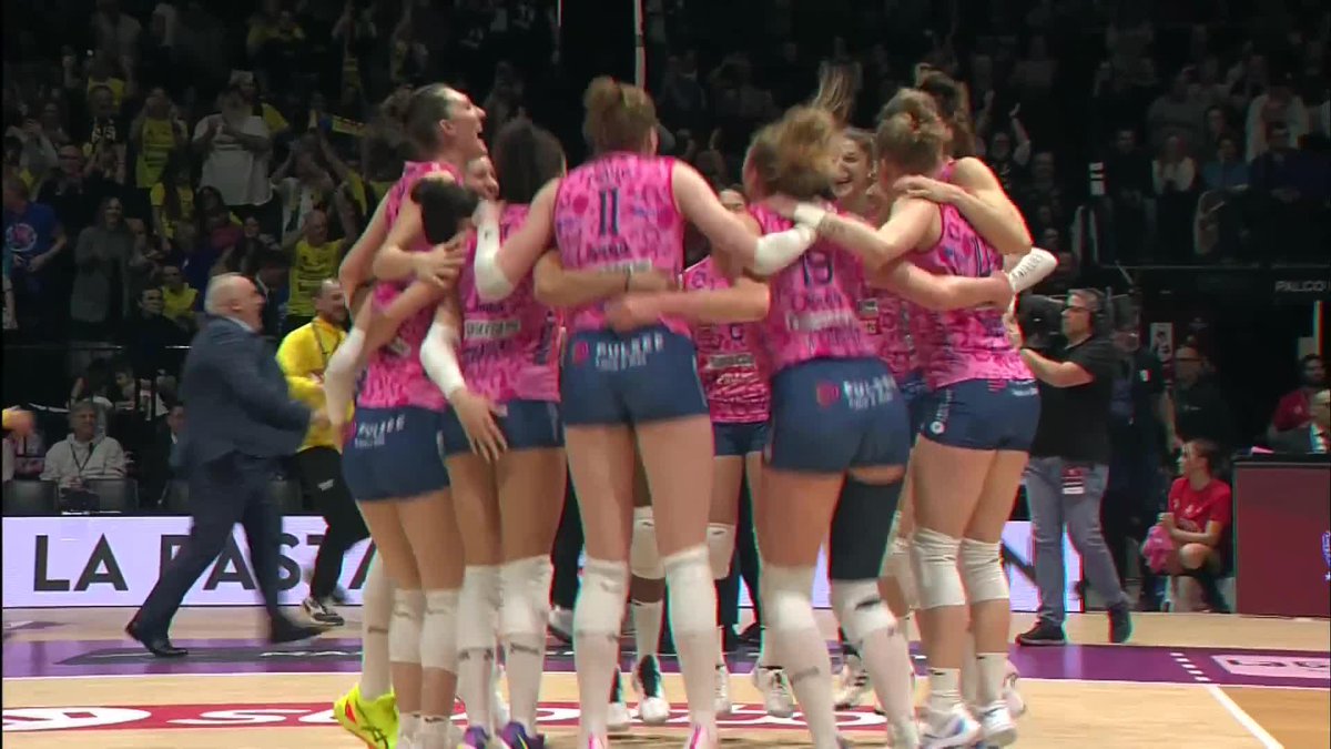 🔥 COPPA ITALIA 🇮🇹: CONEGLIANO CLAIMS THEIR 7TH TITLE! The star-studded squad adds another trophy to their collection – their sixth in a row – by sweeping Milano 3-0 in the final in Bologna! 🏆🔥 📺 Watch the replay on VBTV: 🏐 #Volleyball #Pallavolo
