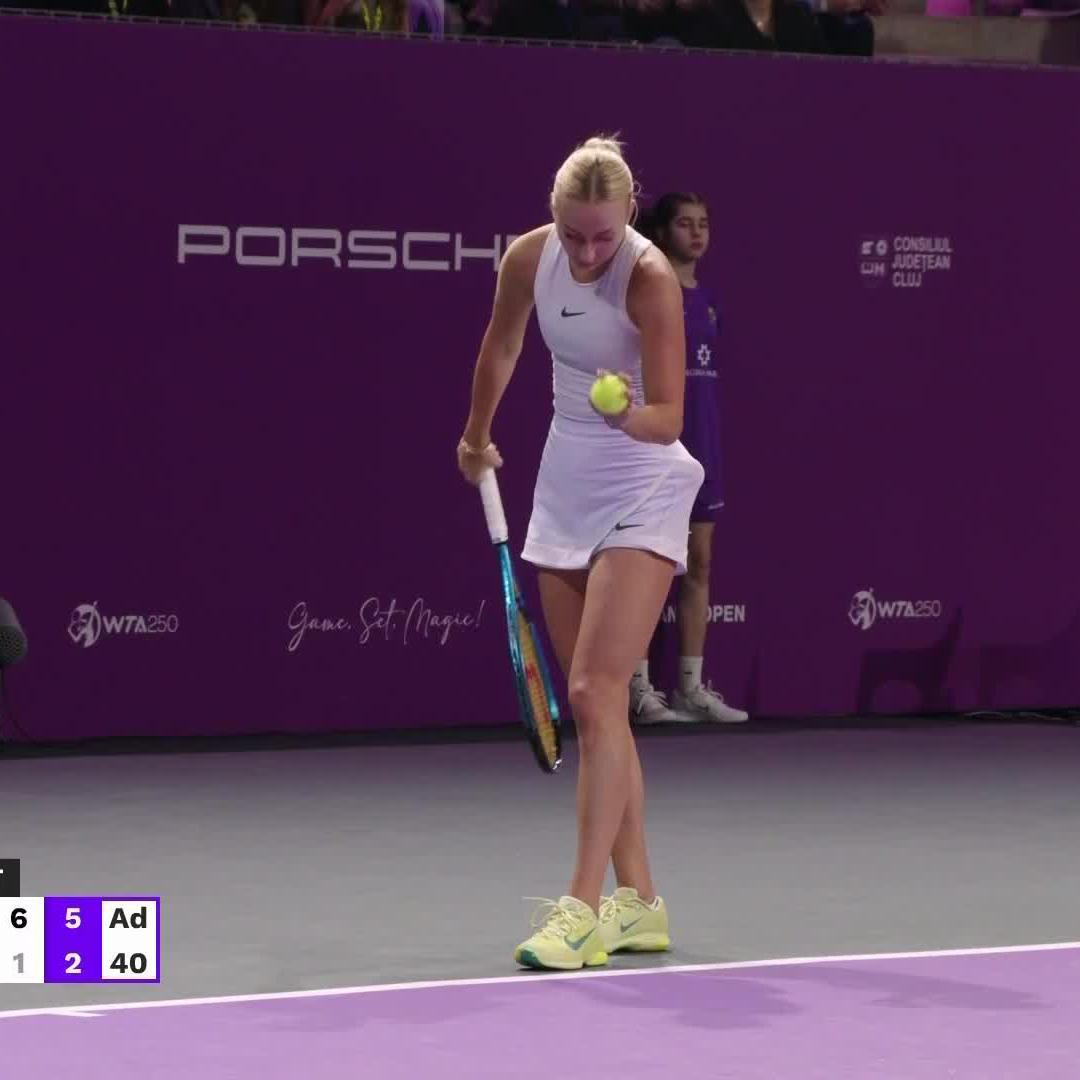 The celebration fit for a CHAMPION 🏆 Top seed Potapova captures her first title since 2023 after defeating Bronzetti in a thrilling three-set final! #TO2025