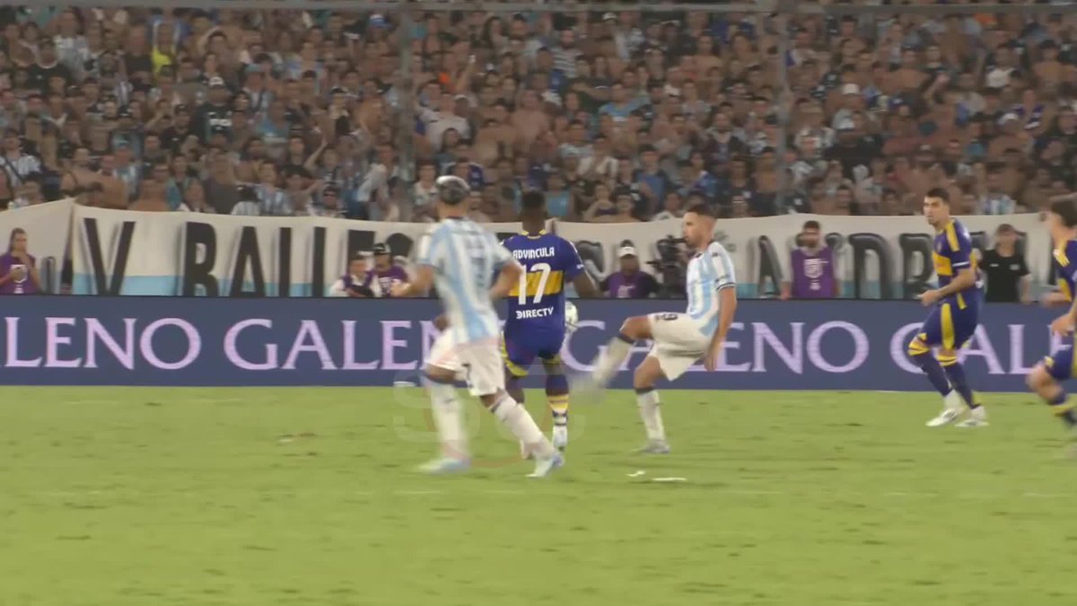 ¡QUÉ MOMENTO EN EL CILINDRO DE AVELLANEDA! Racing movía la pelota ante la desesperación del Boca de Gago y la gente deliraba al grito de... ¡OLE!
