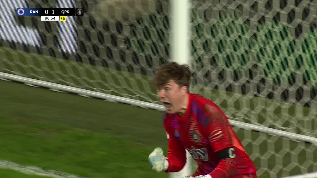 UNBELIEVABLE DRAMA AT IBROX! 😱😱 A last gasp penalty awarded to Rangers, multiple VAR checks, but a heroic save from Callum Ferrie denies Tavernier and sends Queen's Park FC through! 🏴󠁧󠁢󠁳󠁣󠁴󠁿🏆 #ScottishCup | Scottish Gas Scottish Cup