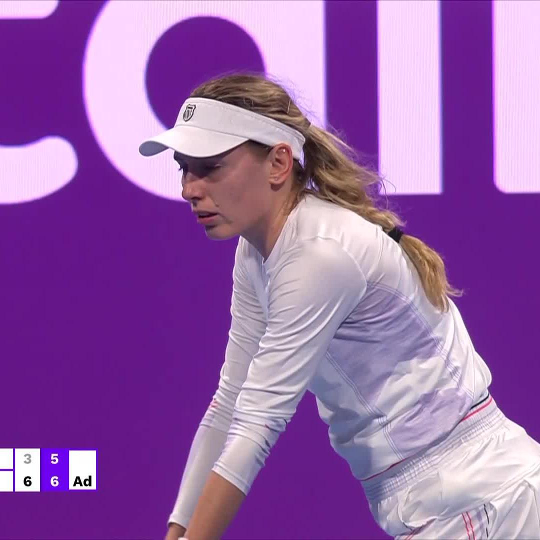 Closing it out 👊 Ekaterina Alexandrova beats Raducanu in straight sets, 6-3, 7-5. #QatarTotalEnergiesOpen