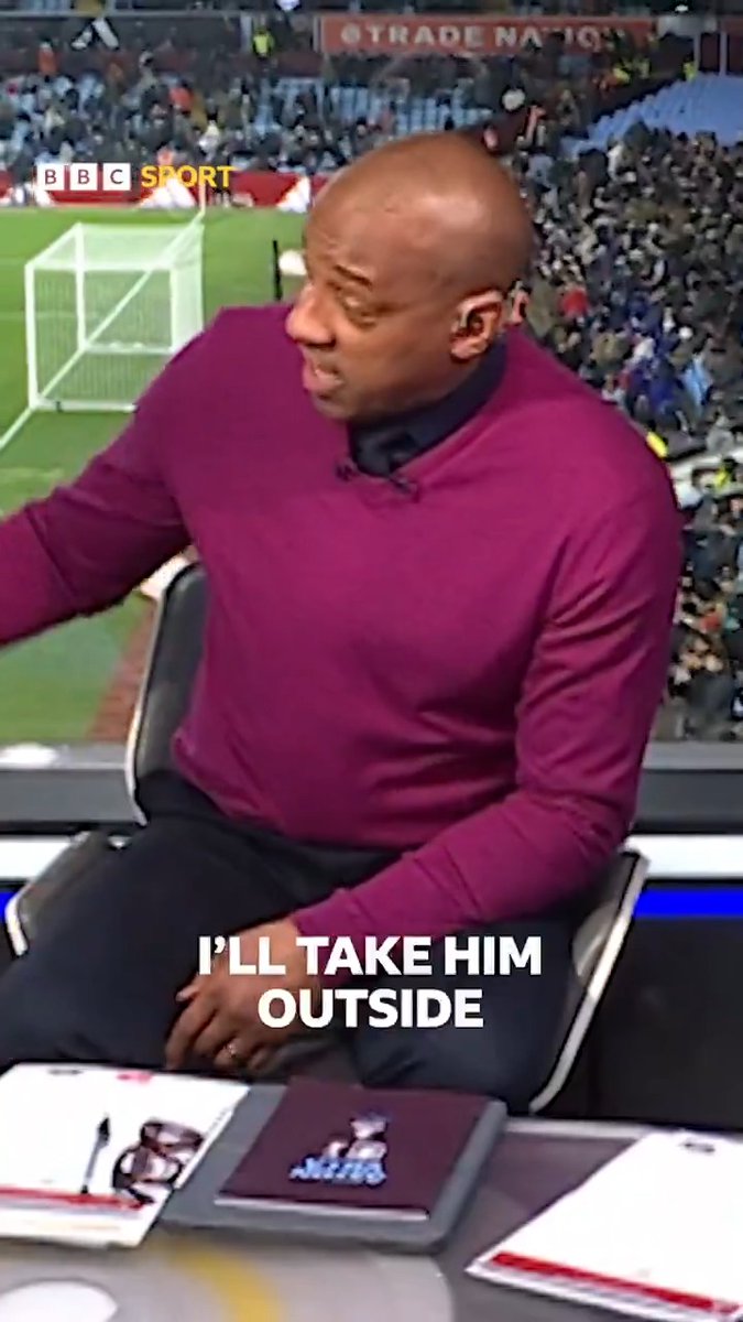 That response from Dion Dublin to the banging on the window 😂 #FACup