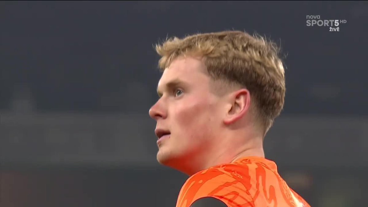 V dubnu letím na #Tottenham. V plánu je to už dlouho. Když tam přišel Tonda, byl jsem rád, že ho budu moct vidět. Bohužel to ale poslední zápasy vypadá, že jakmile bude Vicario ready, Tonda půjde z branky 🥲