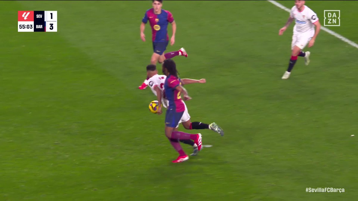 La acción de Koundé sobre Sow donde el Sevilla reclamó PENALTI ¿QUÉ OS PARECE? 🤔💭 #LALIGAenDAZN ⚽️