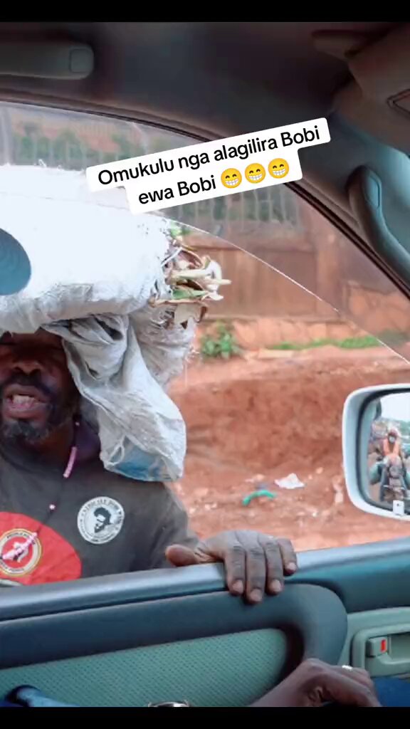 Omukulu nga alagilira BObi ewa BObi 😂🥱
