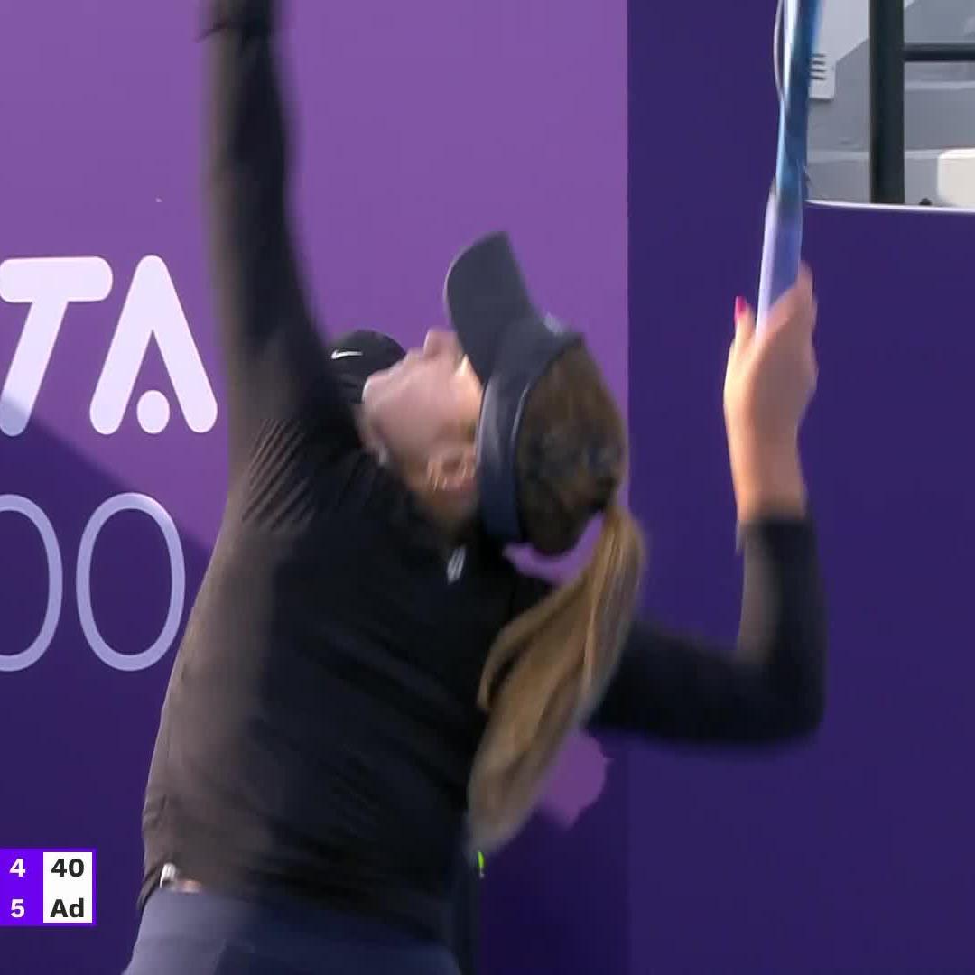 what. a. performance. 👏 Sofia Kenin triumphs in the all-American battle, defeating Krueger 6-4, 6-4, and will face Alycia Parks in round 2! #QatarTotalEnergiesOpen