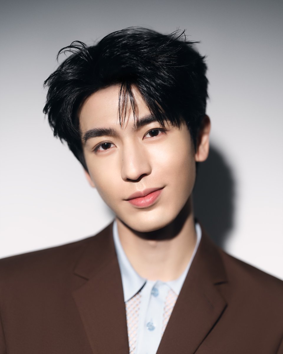 We are happy to announce Gucci Brand Ambassdor #ZhangLinghe is now also representing the House’s fragrances. The actor has been a part of the #Gucci family since last year, and we are excited for the next chapter of this special partnership. #GucciBeauty #GucciFlora