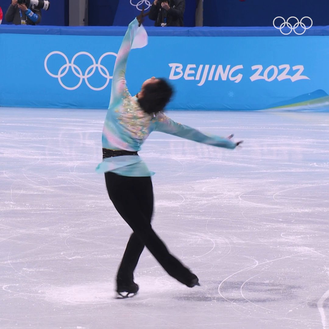 Neste dia, há exatamente três anos, Yuzuru Hanyu fazia sua despedida olímpica. A última dança de um dos maiores nomes da patinação artística. De arrepiar! ⛸️🇯🇵 #Beijing2022