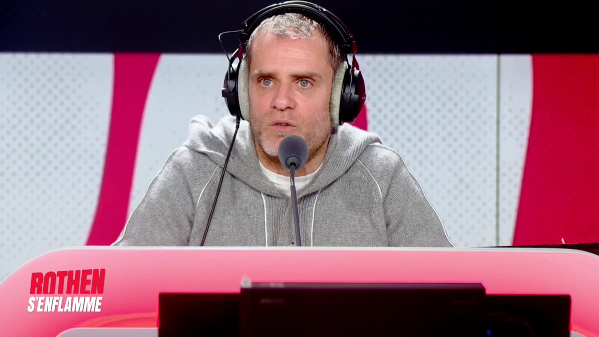 🔵⚪️ Jérôme Rothen réagit à la décla de De Zerbi "pas venu pour être 2e". "C'est une ambition réaliste quand tu t'appelles De Zerbi, que tu vas chercher des joueurs internationaux et Benatia pour ramener une culture de la gagne. Il y a une vraie union sacrée"