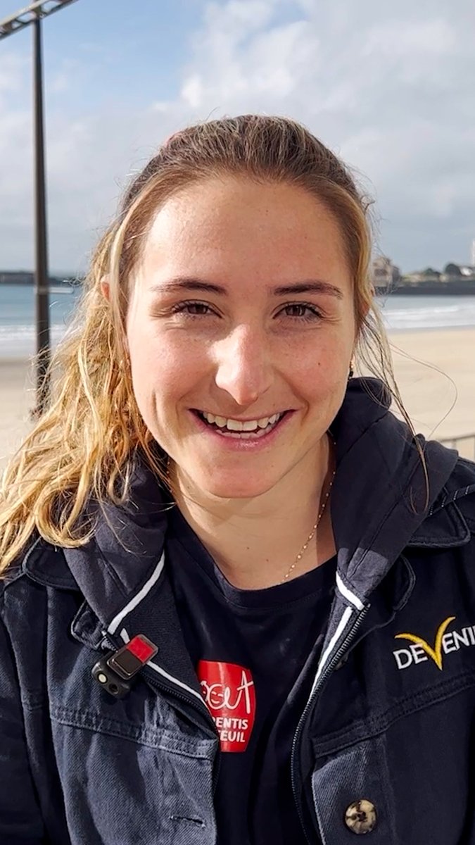 À seulement 23 ans, elle vient de boucler son premier tour du monde en solitaire en finissant 25e du Vendée Globe. Au lendemain de son arrivée, Violette Dorange a confié ses premières impressions à notre reporter Clémentine Rouve.