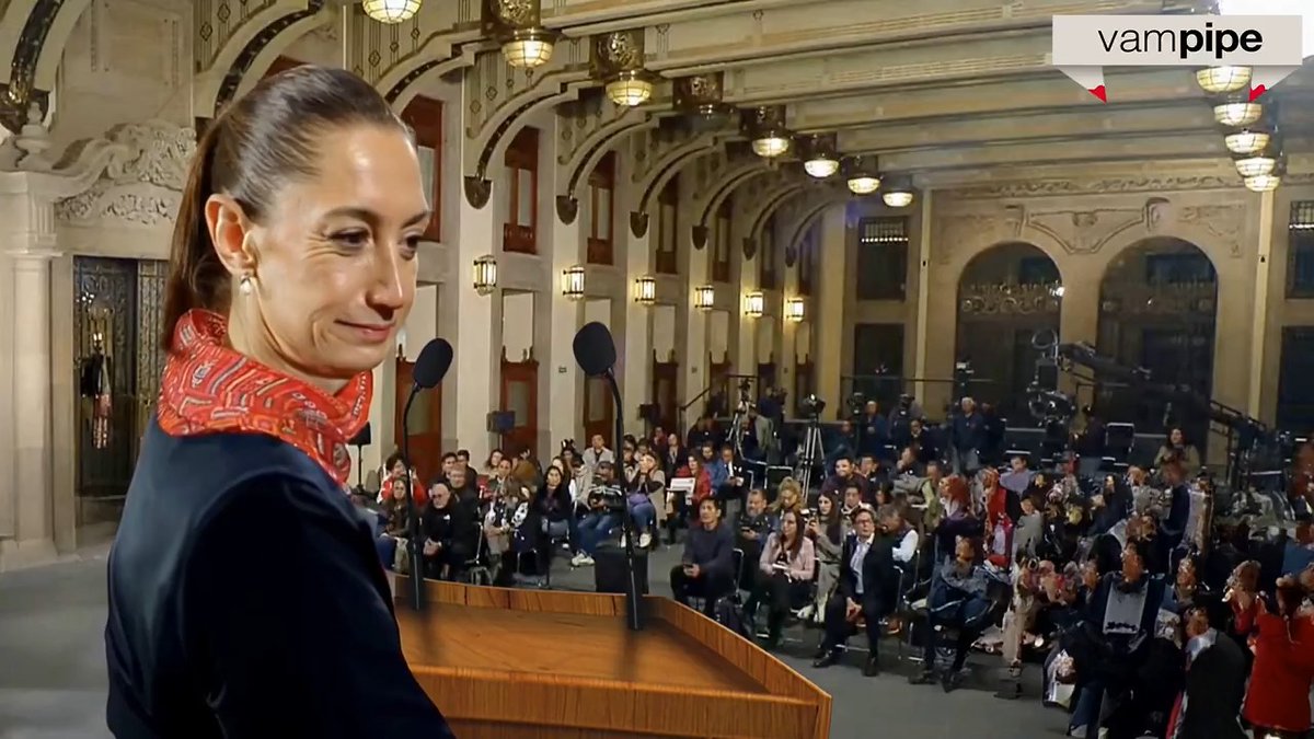 Claudia Sheinbaum rompiendo "la cuarta pared". #SátiraSurrealista de vampipe ⍨ #Latinus #InformaciónParaTi