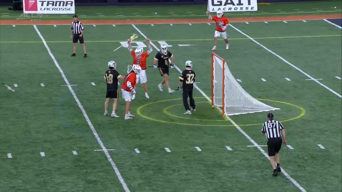 are we going to ignore the clean pickup by the goalie?
