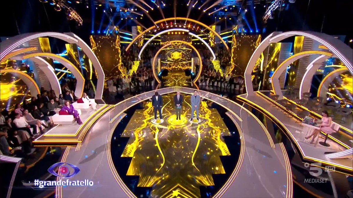 Il pubblico ha deciso che il primo finalista è Lorenzo! #GrandeFratello