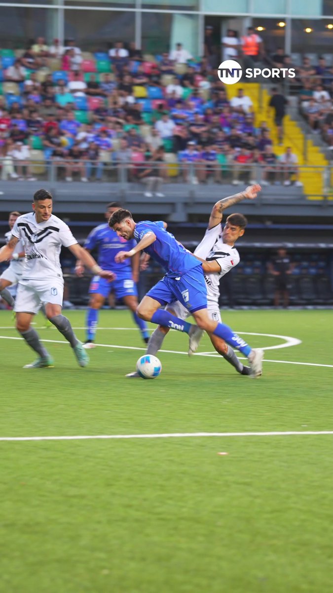 😱⚽❌ ¡Pudo ampliar la ventaja en esta! Así fue la infracción sobre Lucas Di Yorio que se tradujo en penal para #LaU. Eso sí, el propio delantero Azul desaprovechó la oportunidad y erró el lanzamiento desde los doce pasos. #CopaChileCocaColaSinAzúcar