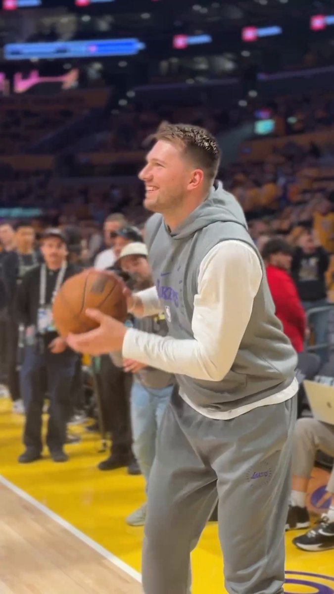 Luka is all smiles for his first warmups as a Laker 🤩 📺 Jazz-Lakers | 10:30 ET | ESPN/ESPN+/Disney+